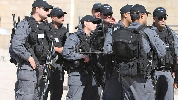 الحبس المنزلي لـ4 مقدسيين